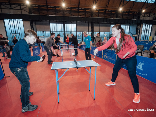 BrychtaJan_Minipingpong_Ostrava_20170406_192827_D72_5835.jpg